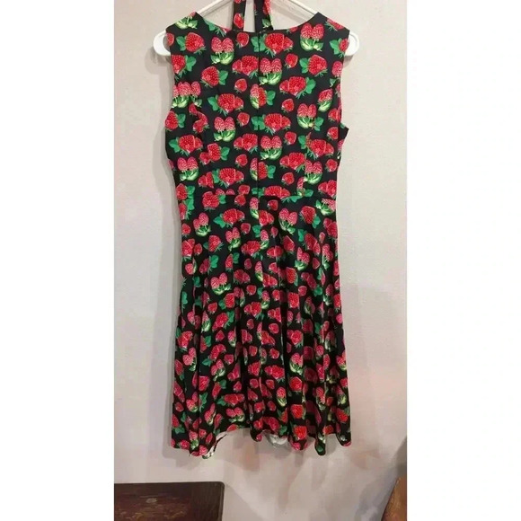 Handmade Women's swing sleeveless strawberry dress size M/L - Picture 2 of 4